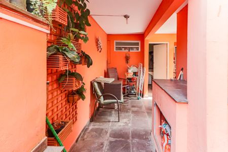 Casa à venda com 220m², 4 quartos e 2 vagasQuintal