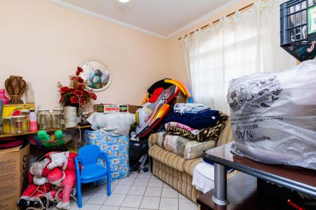 Casa à venda com 450m², 4 quartos e 2 vagas Casa à venda com 450m², 4 quartos e 2 vagasÁrea de Serviço