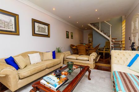 Casa à venda com 450m², 4 quartos e 2 vagas Casa à venda com 450m², 4 quartos e 2 vagasSala 1