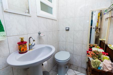 Casa à venda com 450m², 4 quartos e 2 vagas Casa à venda com 450m², 4 quartos e 2 vagasBanheiro 5