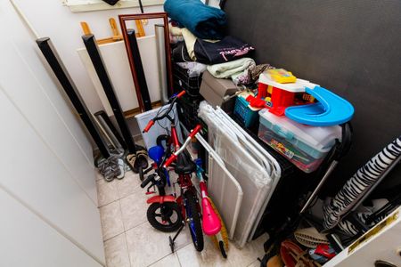 Casa à venda com 450m², 4 quartos e 2 vagas Casa à venda com 450m², 4 quartos e 2 vagasDespensa