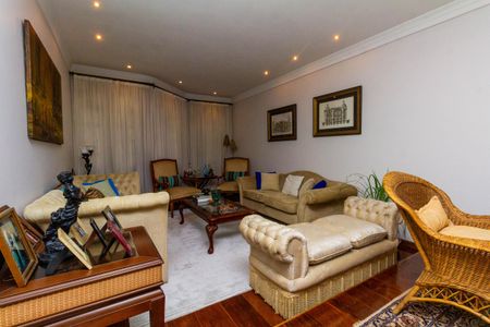 Casa à venda com 450m², 4 quartos e 2 vagas Casa à venda com 450m², 4 quartos e 2 vagasSala 1