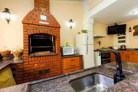 Casa à venda com 450m², 4 quartos e 2 vagas Casa à venda com 450m², 4 quartos e 2 vagasChurrasqueira