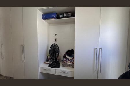 Casa à venda com 78m², 2 quartos e 2 vagas Casa à venda com 78m², 2 quartos e 2 vagasSuíte