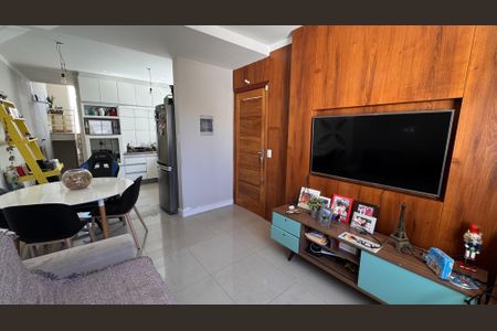 Casa à venda com 78m², 2 quartos e 2 vagas Casa à venda com 78m², 2 quartos e 2 vagasSala
