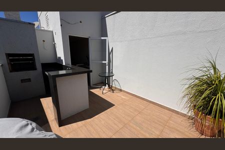 Casa à venda com 78m², 2 quartos e 2 vagas Casa à venda com 78m², 2 quartos e 2 vagasChurrasqueira