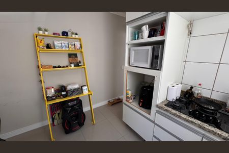 Casa à venda com 78m², 2 quartos e 2 vagas Casa à venda com 78m², 2 quartos e 2 vagasCozinha