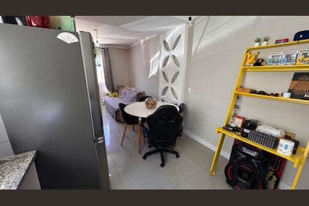 Casa à venda com 78m², 2 quartos e 2 vagas Casa à venda com 78m², 2 quartos e 2 vagasCozinha
