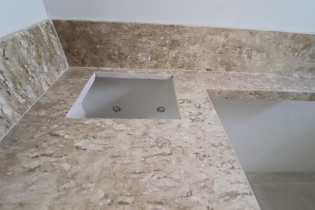 Apartamento à venda com 100m², 3 quartos e 2 vagasBanheiro da Suíte