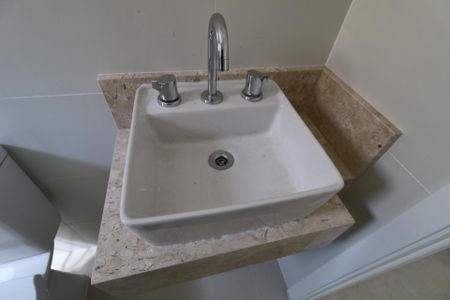 Apartamento à venda com 180m², 3 quartos e 2 vagasBanheiro Social - Pia