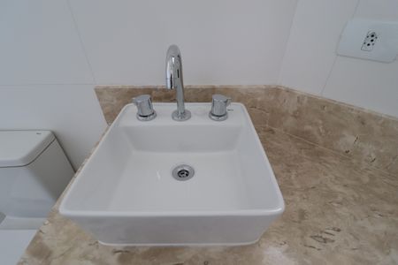 Apartamento à venda com 67m², 2 quartos e 2 vagasBanheiro da Suíte