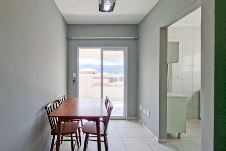 Sala de apartamento para alugar com 1 quarto, 69m² em Nova Mirim, Praia Grande