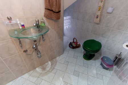 Casa à venda com 129m², 3 quartos e 2 vagas Casa à venda com 129m², 3 quartos e 2 vagasLavabo