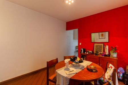 Casa à venda com 129m², 3 quartos e 2 vagas Casa à venda com 129m², 3 quartos e 2 vagasSala de Jantar