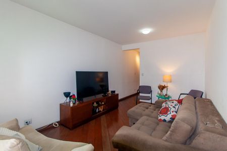 Casa à venda com 129m², 3 quartos e 2 vagas Casa à venda com 129m², 3 quartos e 2 vagasSala