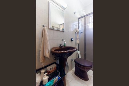 Casa à venda com 129m², 3 quartos e 2 vagas Casa à venda com 129m², 3 quartos e 2 vagasBanheiro