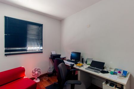 Casa à venda com 129m², 3 quartos e 2 vagas Casa à venda com 129m², 3 quartos e 2 vagasSuíte