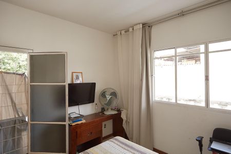 Casa para alugar com 253m², 4 quartos e 2 vagasQuarto 2