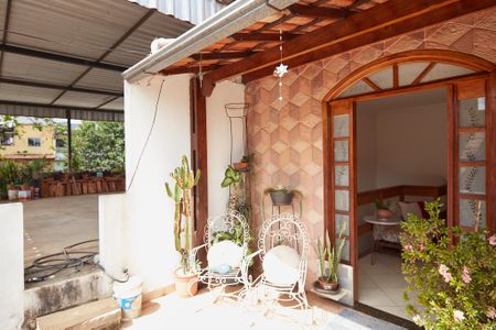 Casa para alugar com 253m², 4 quartos e 2 vagasVaranda