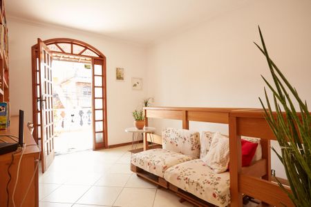 Casa para alugar com 253m², 4 quartos e 2 vagasSala 2