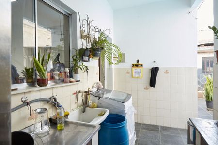 Casa para alugar com 253m², 4 quartos e 2 vagasÁrea de Serviço