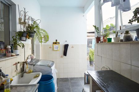 Casa para alugar com 253m², 4 quartos e 2 vagasÁrea de Serviço