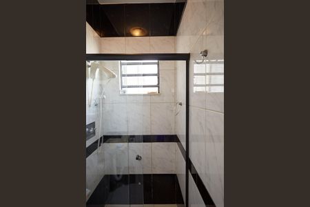 Casa para alugar com 253m², 4 quartos e 2 vagasBanheiro 3