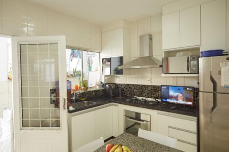 Casa para alugar com 253m², 4 quartos e 2 vagasCozinha