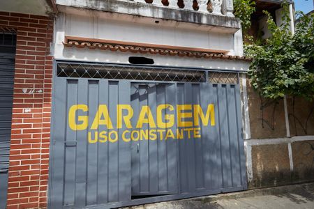 Casa para alugar com 253m², 4 quartos e 2 vagasFachada