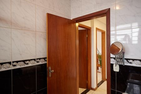 Casa para alugar com 253m², 4 quartos e 2 vagasBanheiro 2