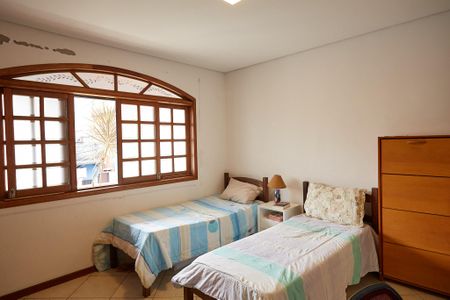 Casa para alugar com 253m², 4 quartos e 2 vagasQuarto 3