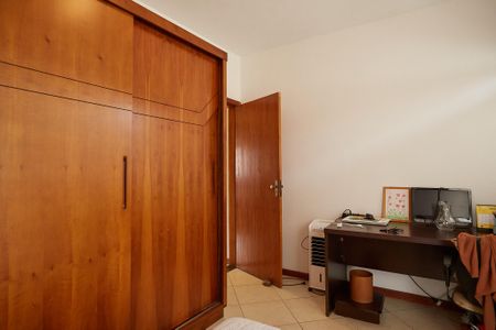 Casa para alugar com 253m², 4 quartos e 2 vagasQuarto 4