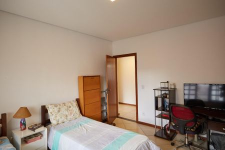 Casa para alugar com 253m², 4 quartos e 2 vagasQuarto 3