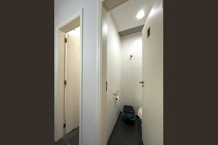 Casa à venda com 290m², 5 quartos e 1 vaga Casa à venda com 290m², 5 quartos e 1 vagaLavabos