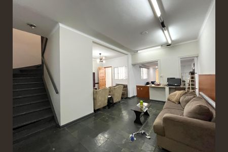 Casa à venda com 290m², 5 quartos e 1 vaga Casa à venda com 290m², 5 quartos e 1 vagaSala