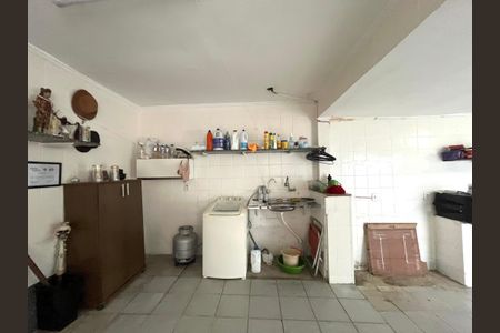 Casa à venda com 290m², 5 quartos e 1 vaga Casa à venda com 290m², 5 quartos e 1 vagaÁrea de Serviço