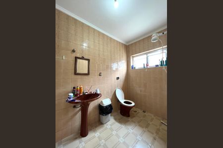 Casa à venda com 290m², 5 quartos e 1 vaga Casa à venda com 290m², 5 quartos e 1 vagaBanheiro Suite Edícula