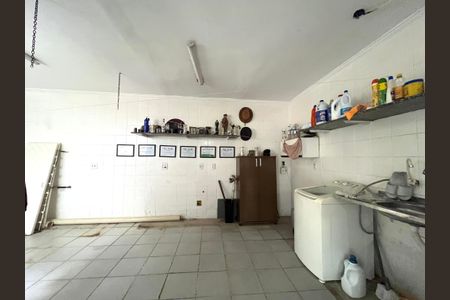 Casa à venda com 290m², 5 quartos e 1 vaga Casa à venda com 290m², 5 quartos e 1 vagaÁrea de Serviço