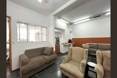 Casa à venda com 290m², 5 quartos e 1 vaga Casa à venda com 290m², 5 quartos e 1 vagaSala