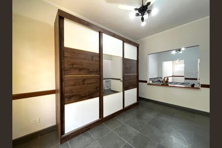 Casa à venda com 290m², 5 quartos e 1 vaga Casa à venda com 290m², 5 quartos e 1 vagaQuarto 4