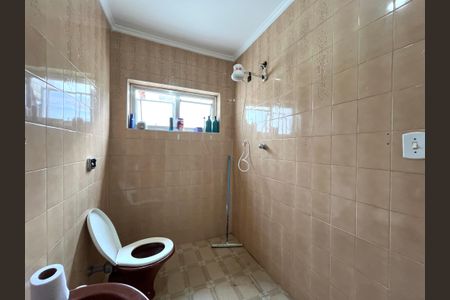 Casa à venda com 290m², 5 quartos e 1 vaga Casa à venda com 290m², 5 quartos e 1 vagaBanheiro Suite Edícula