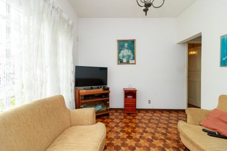 Casa à venda com 220m², 3 quartos e 3 vagasSala