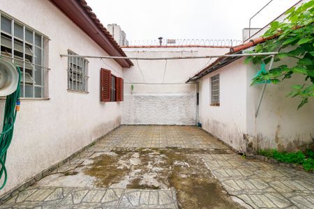Casa à venda com 220m², 3 quartos e 3 vagasQuintal
