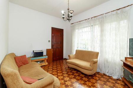 Casa à venda com 220m², 3 quartos e 3 vagasSala