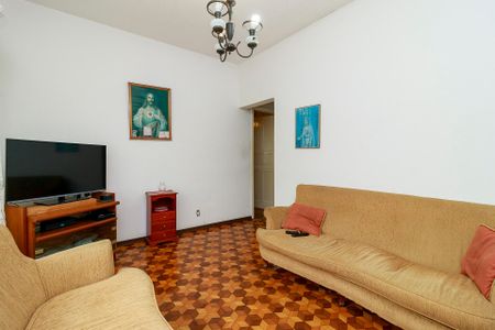 Casa à venda com 220m², 3 quartos e 3 vagasSala