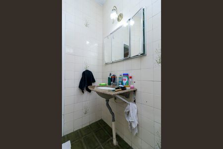 Casa à venda com 220m², 3 quartos e 3 vagasBanheiro