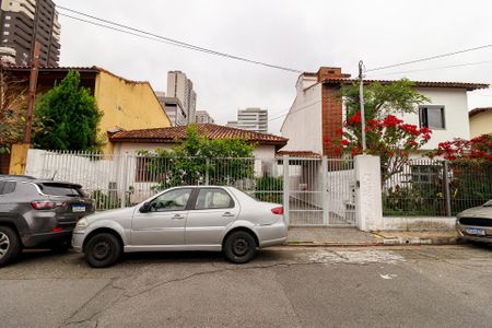 Casa à venda com 220m², 3 quartos e 3 vagasFachada