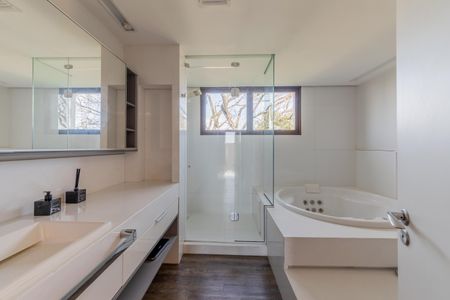 Apartamento à venda com 620m², 5 quartos e sem vagaSuíte 2 Banheiro