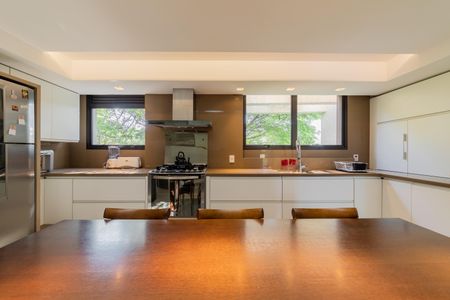 Apartamento à venda com 620m², 5 quartos e sem vagaCozinha