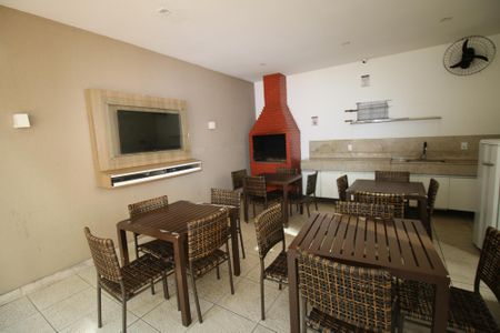 Apartamento à venda com 57m², 2 quartos e 1 vagaÁrea comum 